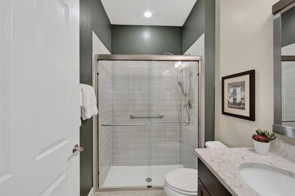 For Sale: $621,000 (2 beds, 2 baths, 1832 Square Feet)