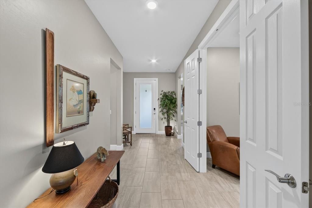 For Sale: $621,000 (2 beds, 2 baths, 1832 Square Feet)