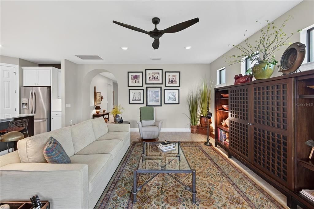 For Sale: $621,000 (2 beds, 2 baths, 1832 Square Feet)