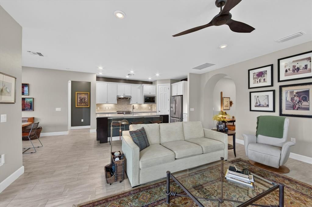 For Sale: $621,000 (2 beds, 2 baths, 1832 Square Feet)