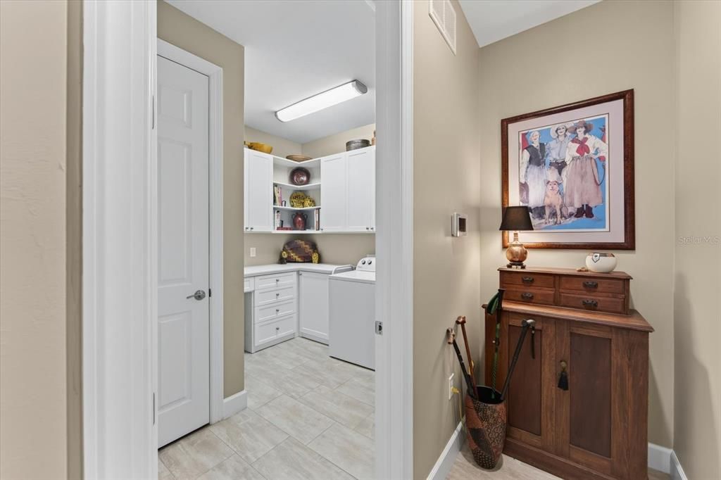 For Sale: $621,000 (2 beds, 2 baths, 1832 Square Feet)