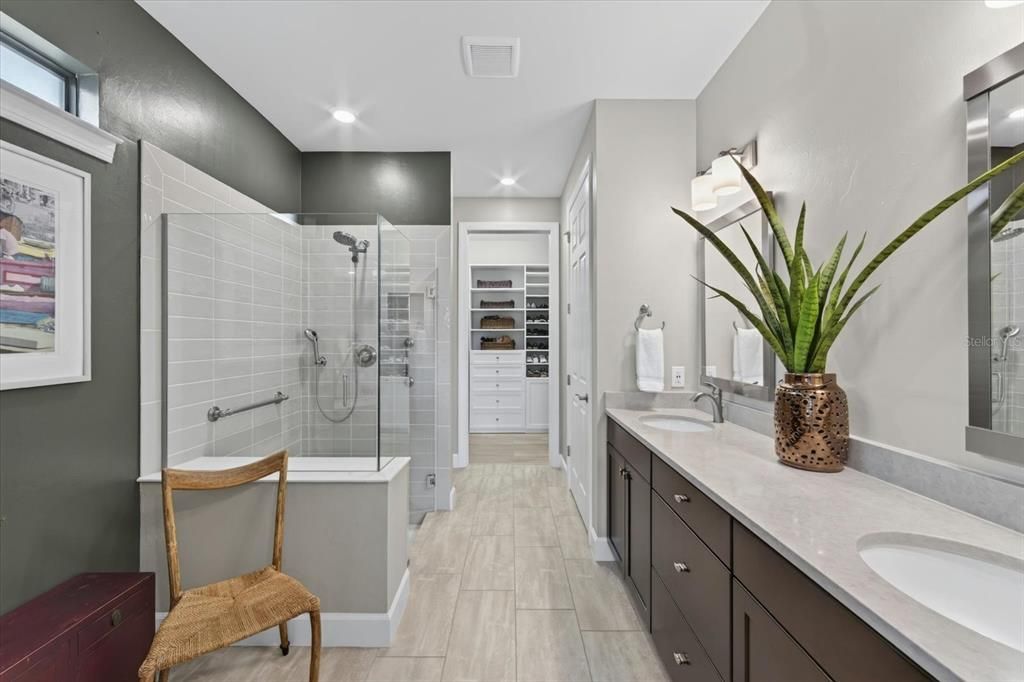 For Sale: $621,000 (2 beds, 2 baths, 1832 Square Feet)