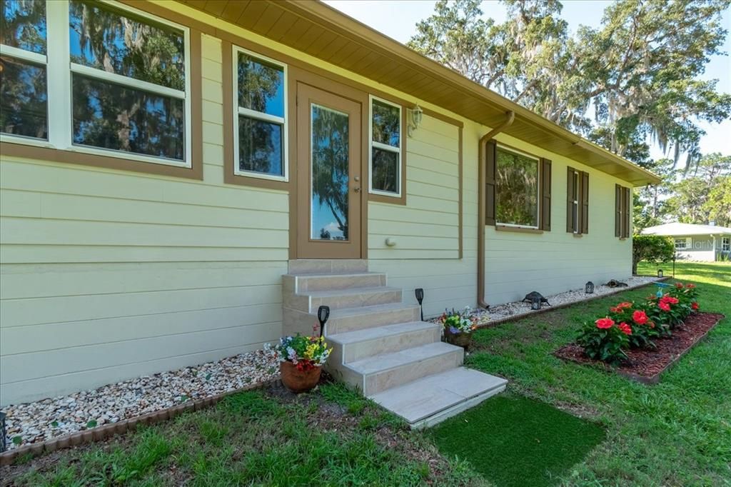 En Venta: $550,000 (2 camas, 2 baños, 2053 Pies cuadrados)