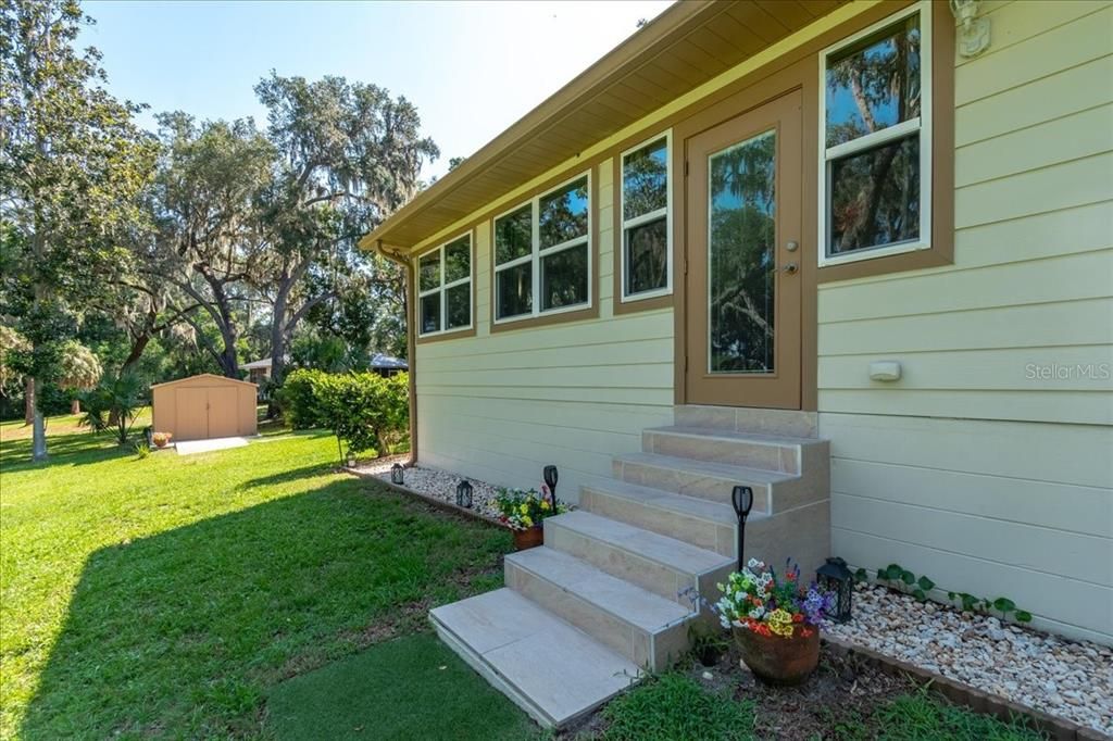 En Venta: $550,000 (2 camas, 2 baños, 2053 Pies cuadrados)