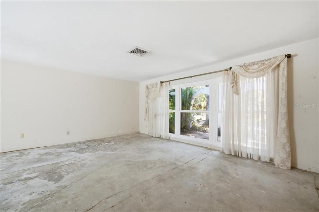 En Venta: $495,000 (4 camas, 3 baños, 2289 Pies cuadrados)