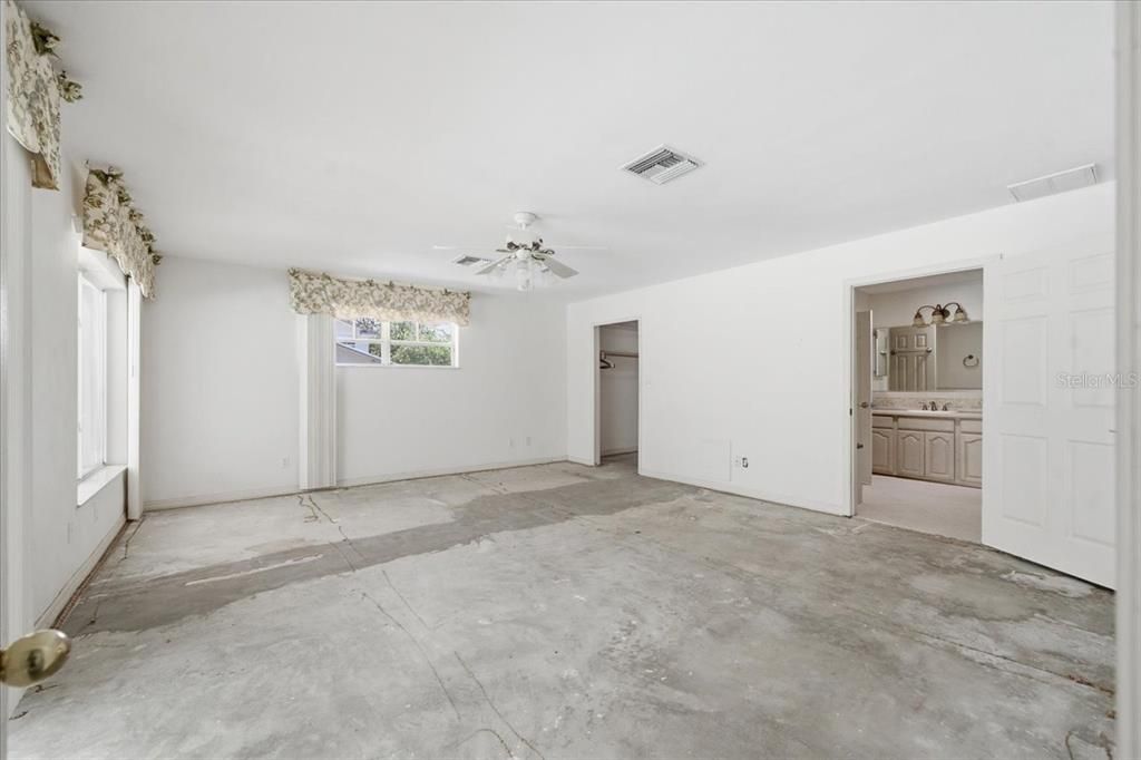 En Venta: $495,000 (4 camas, 3 baños, 2289 Pies cuadrados)