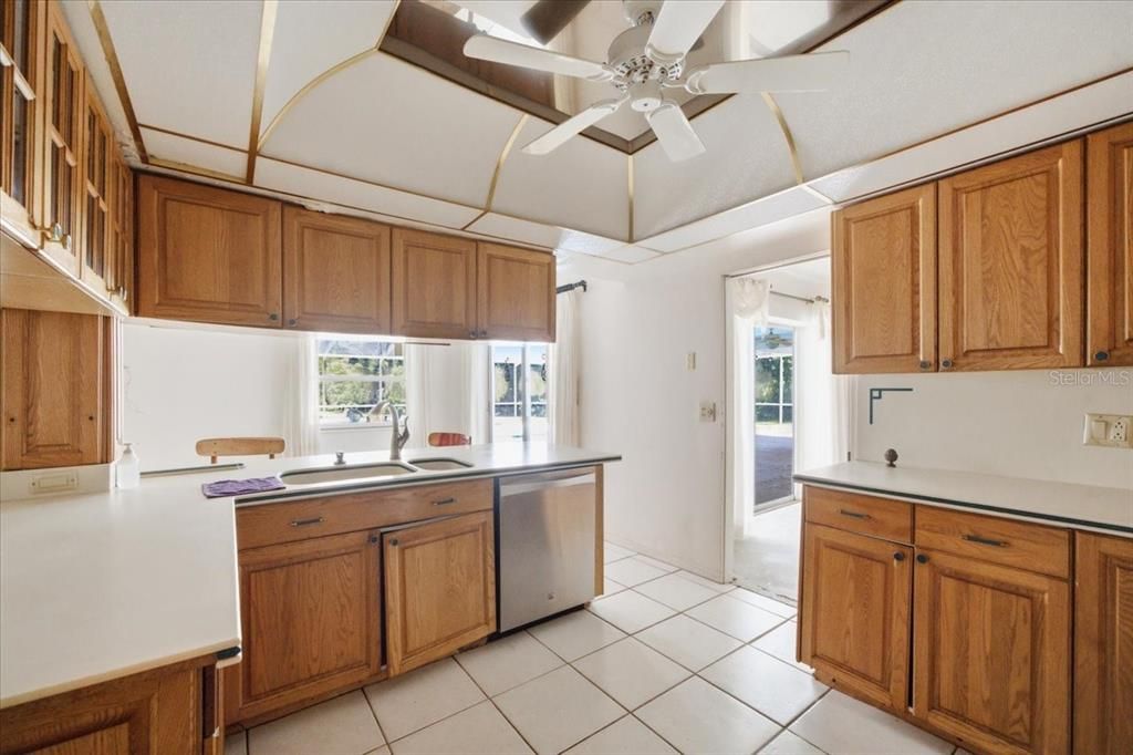En Venta: $495,000 (4 camas, 3 baños, 2289 Pies cuadrados)