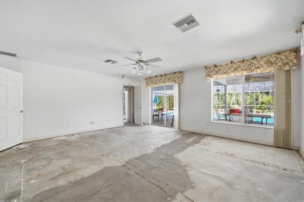 En Venta: $495,000 (4 camas, 3 baños, 2289 Pies cuadrados)