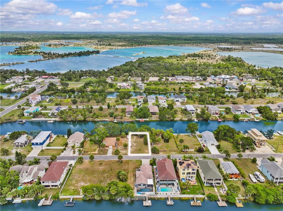 待售: $85,000 (0.11 acres)