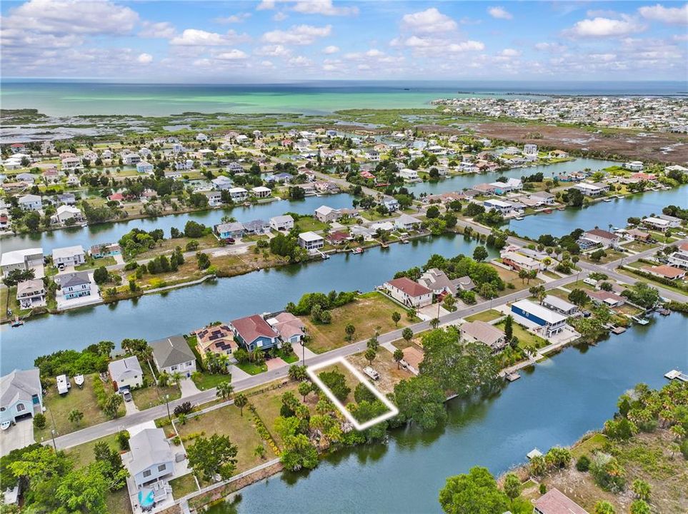 待售: $85,000 (0.11 acres)