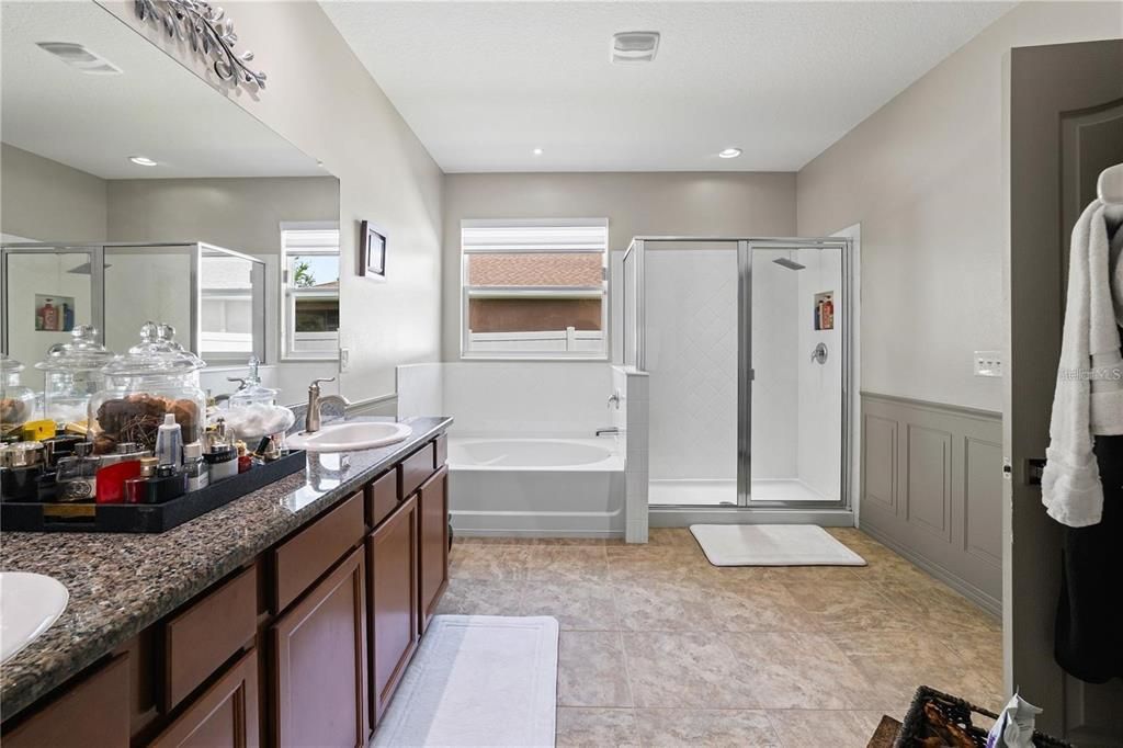 For Sale: $639,900 (4 beds, 3 baths, 2778 Square Feet)