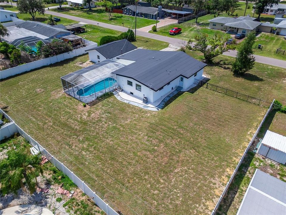 For Sale: $550,000 (4 beds, 3 baths, 2134 Square Feet)
