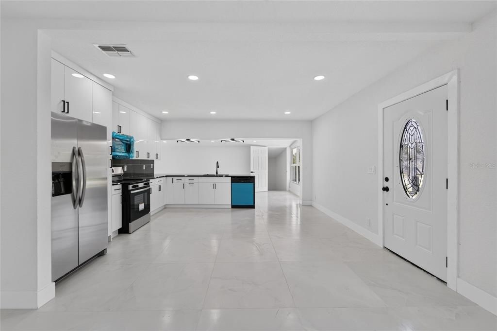 For Sale: $550,000 (4 beds, 3 baths, 2134 Square Feet)