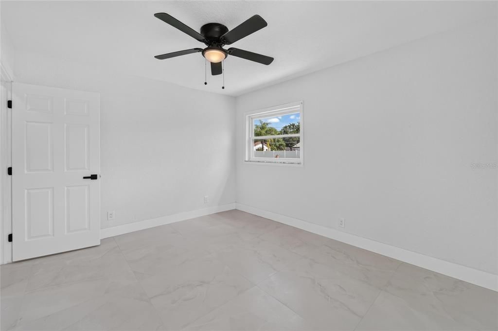 For Sale: $550,000 (4 beds, 3 baths, 2134 Square Feet)