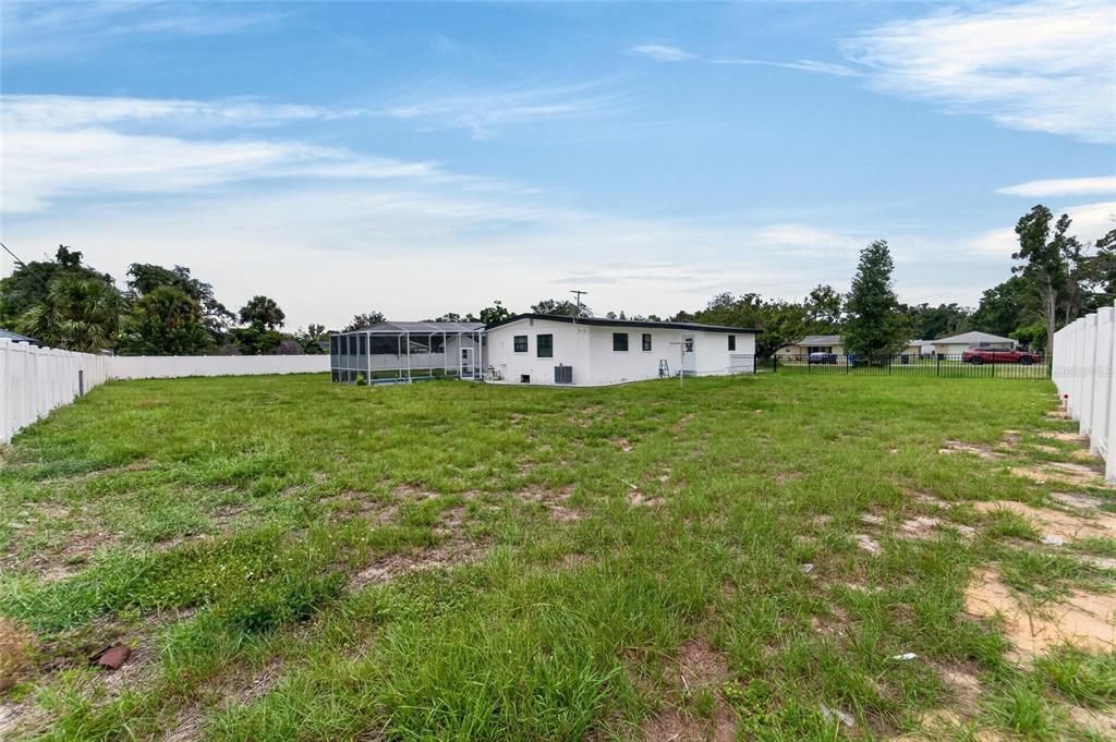 For Sale: $550,000 (4 beds, 3 baths, 2134 Square Feet)