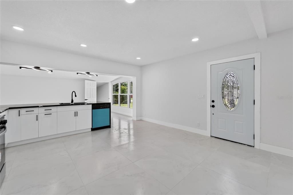 For Sale: $550,000 (4 beds, 3 baths, 2134 Square Feet)