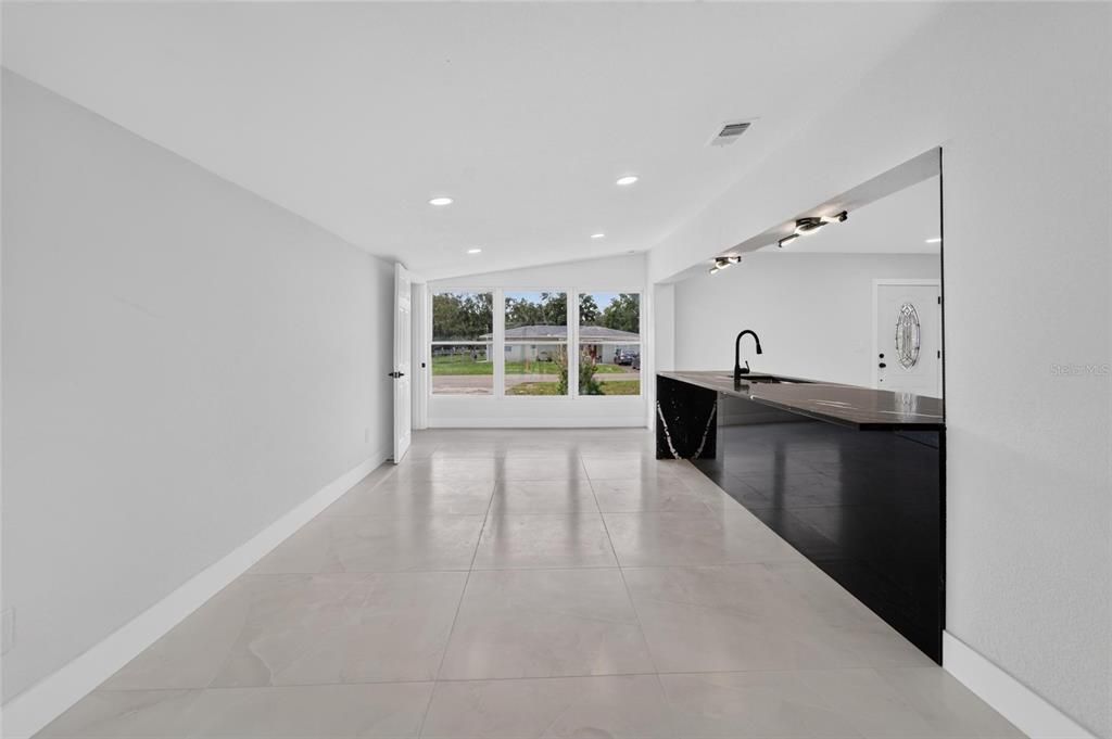 For Sale: $550,000 (4 beds, 3 baths, 2134 Square Feet)