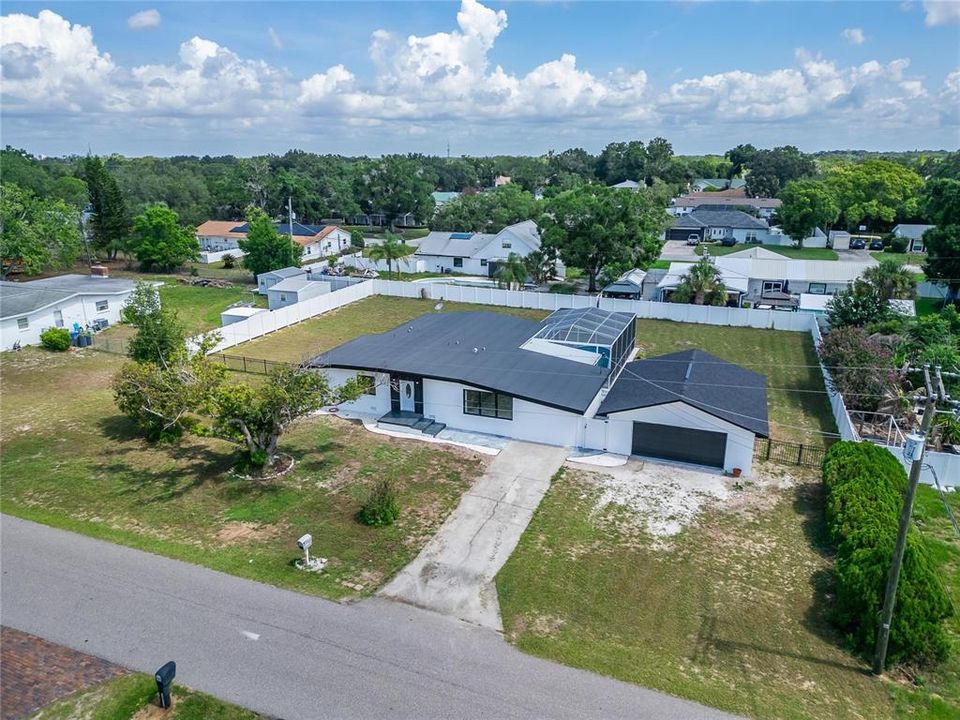 For Sale: $550,000 (4 beds, 3 baths, 2134 Square Feet)