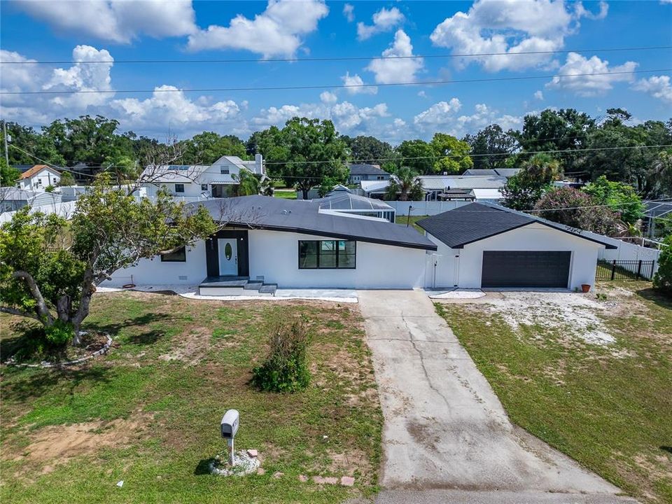 For Sale: $550,000 (4 beds, 3 baths, 2134 Square Feet)