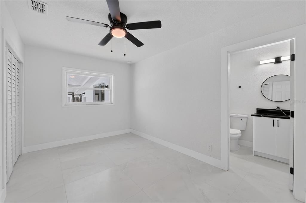 For Sale: $550,000 (4 beds, 3 baths, 2134 Square Feet)
