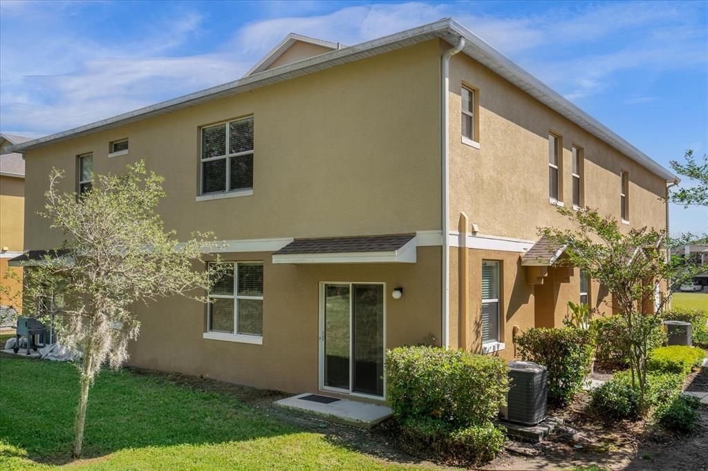 For Rent: $1,900 (3 beds, 2 baths, 1588 Square Feet)
