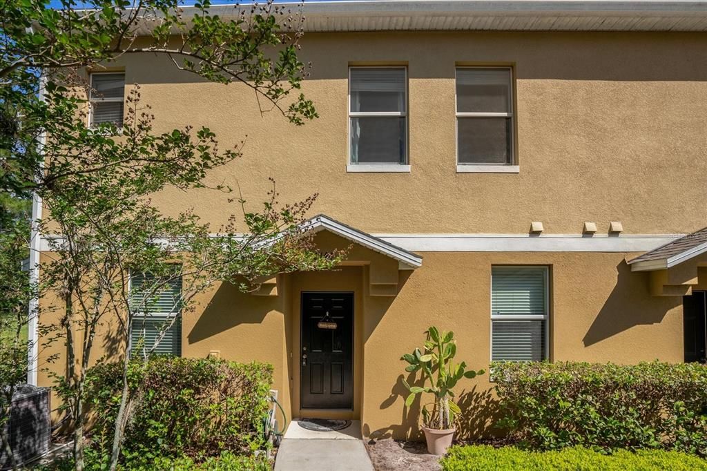 For Rent: $1,900 (3 beds, 2 baths, 1588 Square Feet)