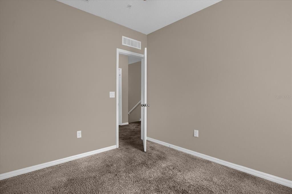 For Rent: $1,900 (3 beds, 2 baths, 1588 Square Feet)
