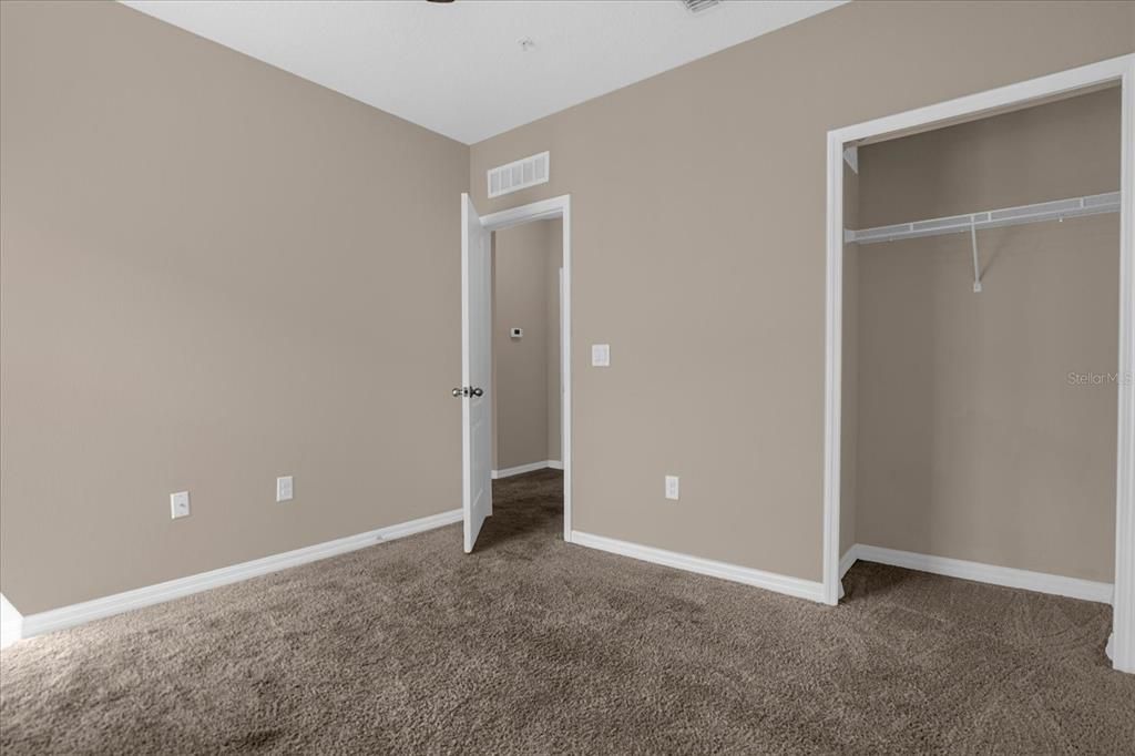 For Rent: $1,900 (3 beds, 2 baths, 1588 Square Feet)
