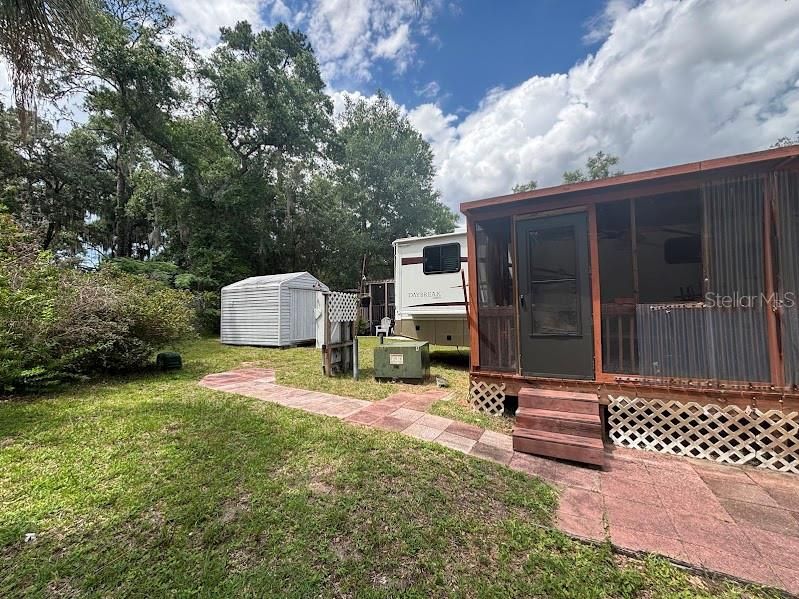 На продажу: $48,000 (0.08 acres)