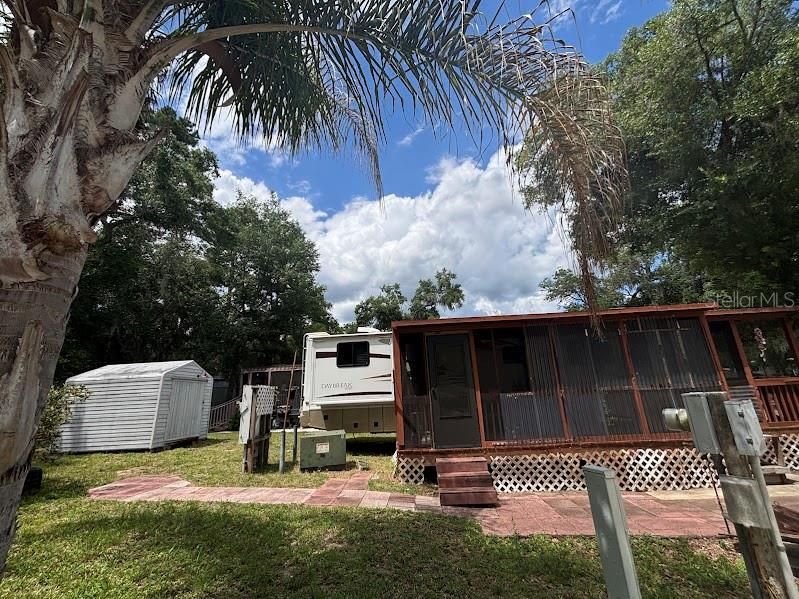 На продажу: $48,000 (0.08 acres)
