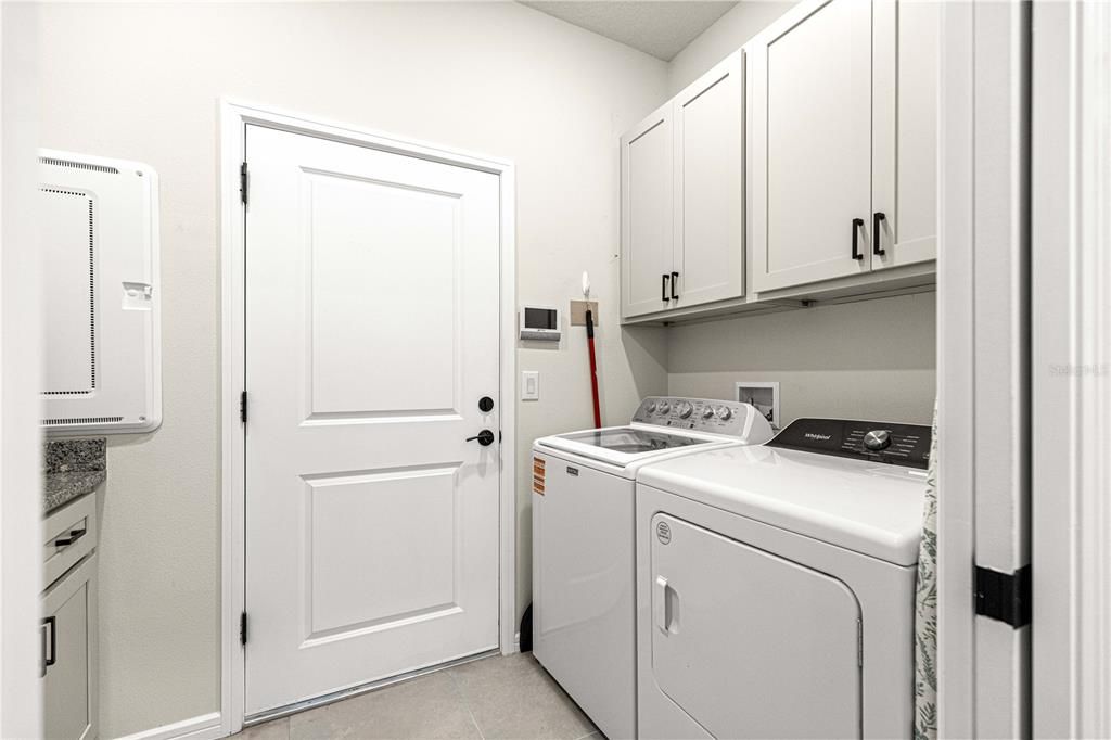 For Sale: $349,000 (2 beds, 2 baths, 1656 Square Feet)