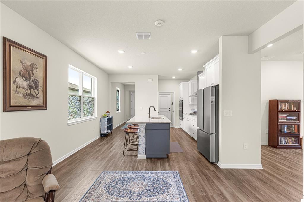 For Sale: $349,000 (2 beds, 2 baths, 1656 Square Feet)