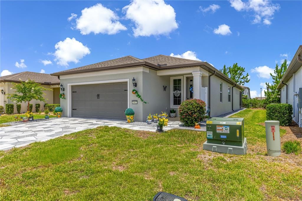 For Sale: $349,000 (2 beds, 2 baths, 1656 Square Feet)