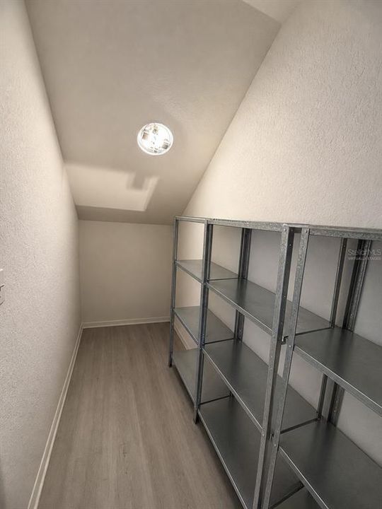 На продажу: $165,000 (1 спален, 1 ванн, 732 Квадратных фут)