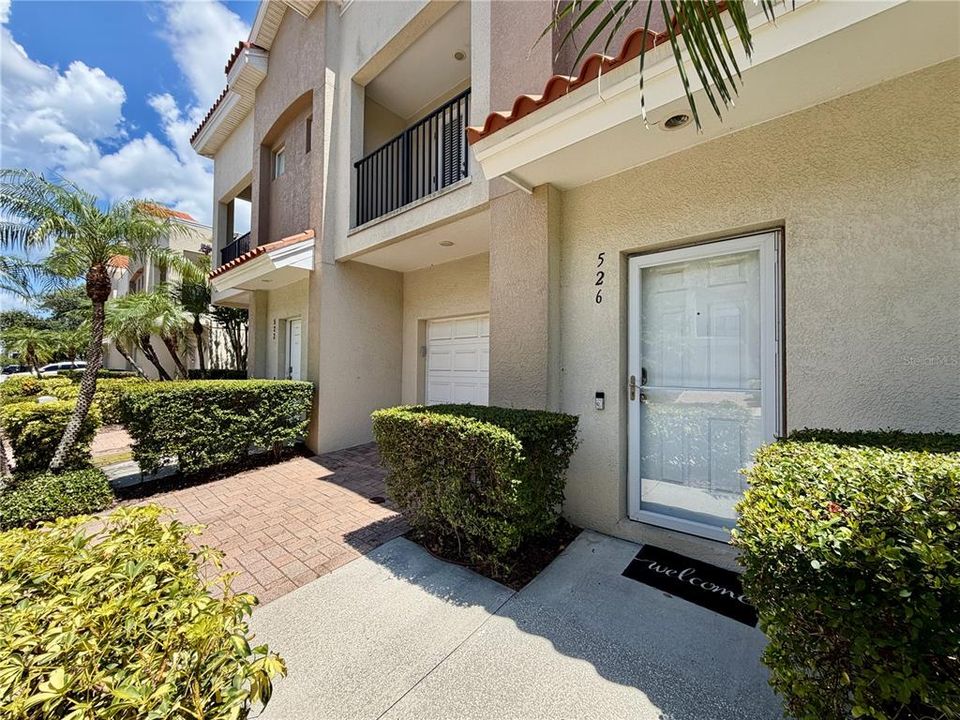 For Rent: $2,900 (3 beds, 2 baths, 1445 Square Feet)