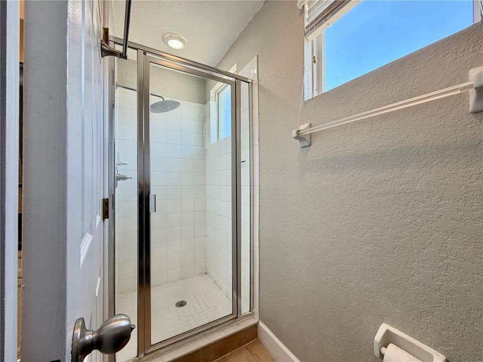 For Rent: $2,900 (3 beds, 2 baths, 1445 Square Feet)