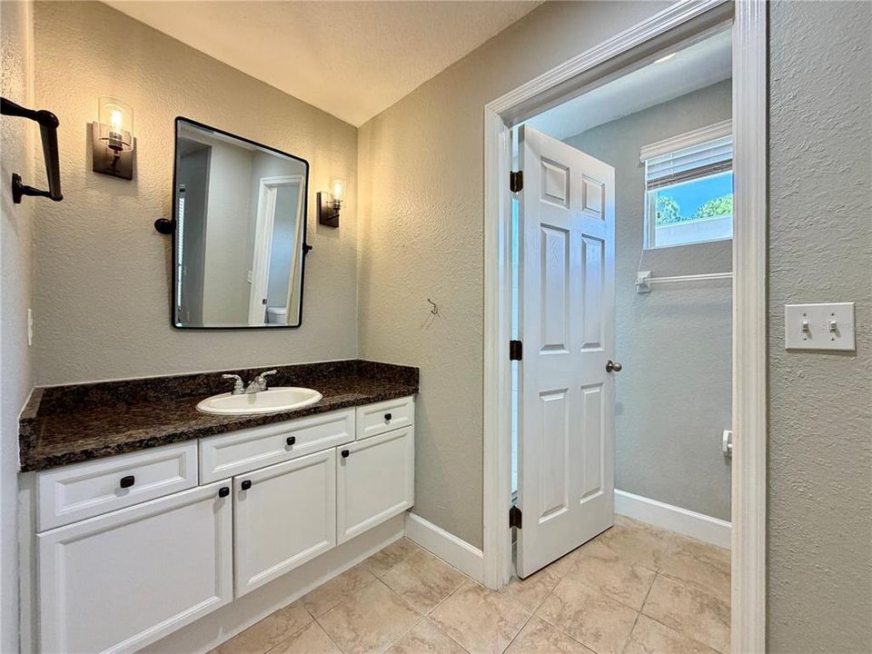 For Rent: $2,900 (3 beds, 2 baths, 1445 Square Feet)