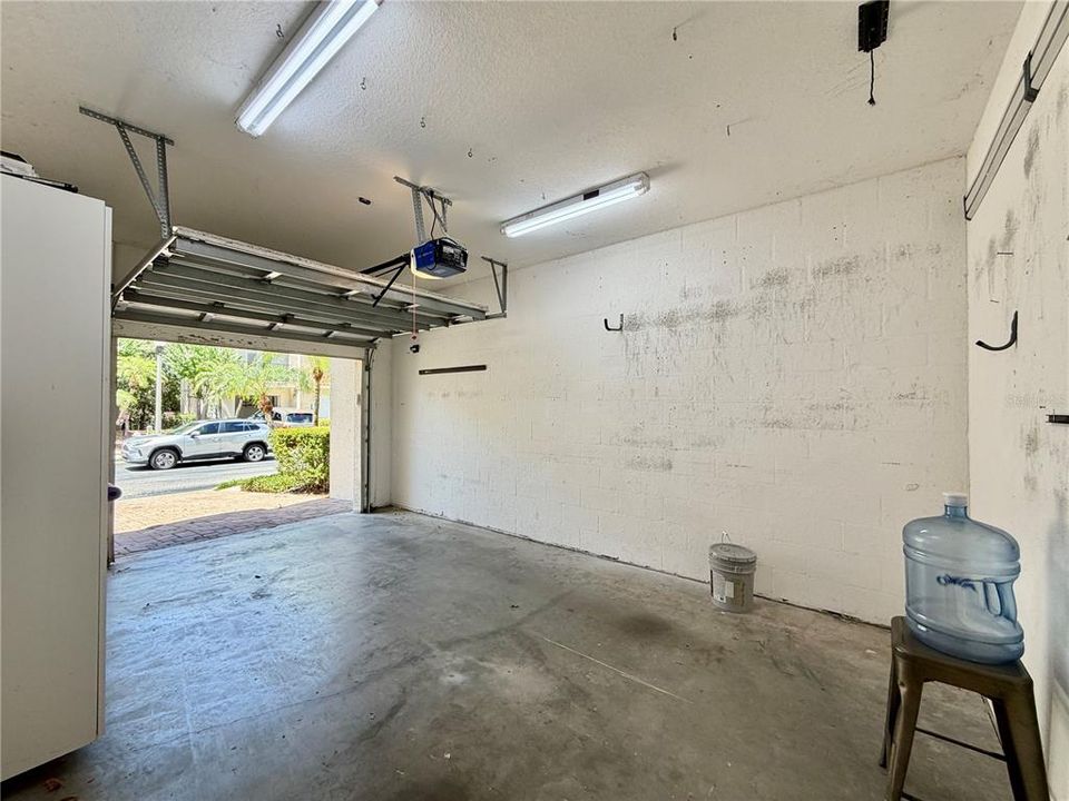 For Rent: $2,900 (3 beds, 2 baths, 1445 Square Feet)