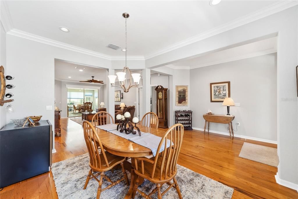 For Sale: $575,000 (3 beds, 2 baths, 2806 Square Feet)