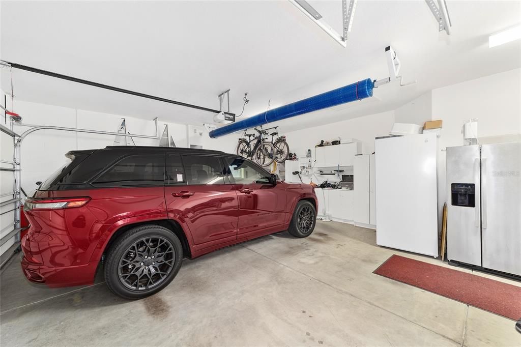 For Sale: $575,000 (3 beds, 2 baths, 2806 Square Feet)