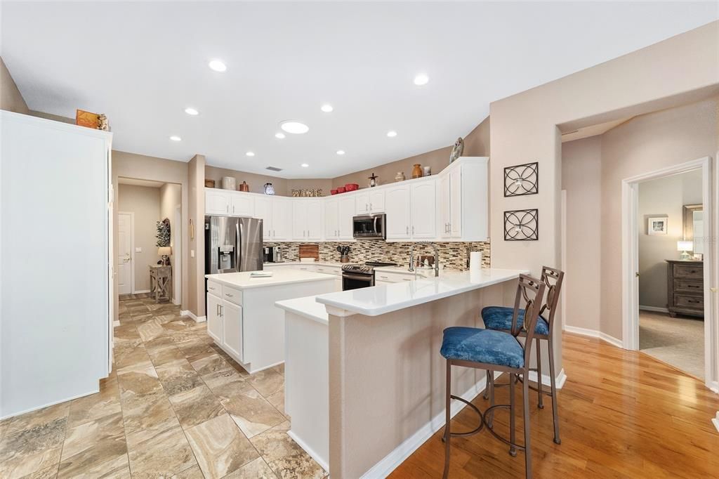 For Sale: $575,000 (3 beds, 2 baths, 2806 Square Feet)