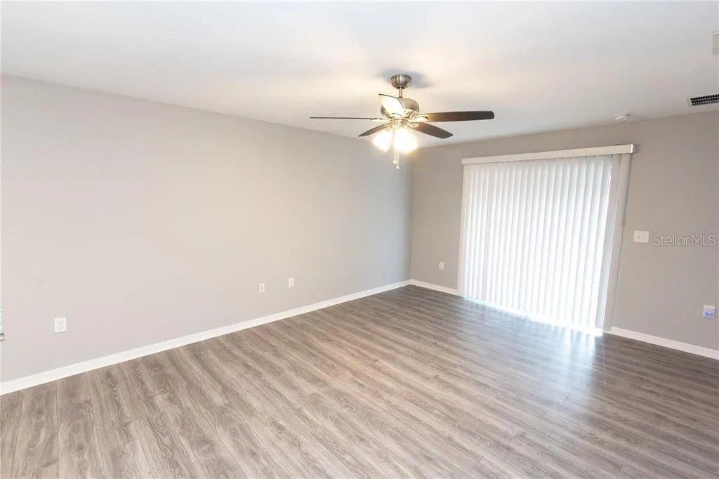 En Venta: $278,900 (3 camas, 2 baños, 1515 Pies cuadrados)