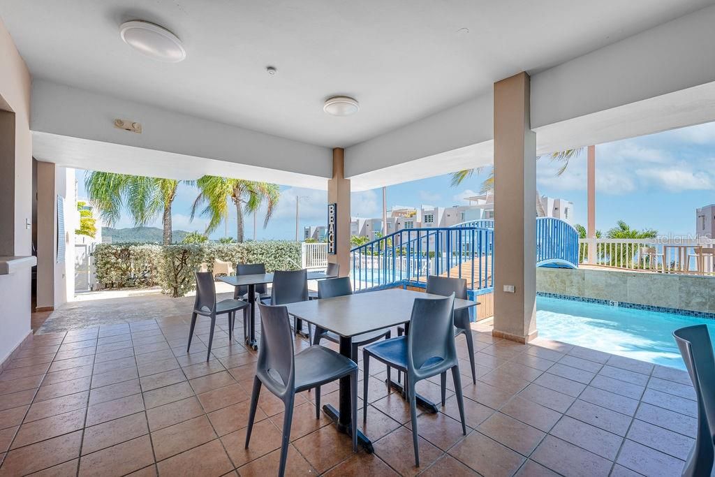 For Sale: $244,500 (3 beds, 2 baths, 1098 Square Feet)