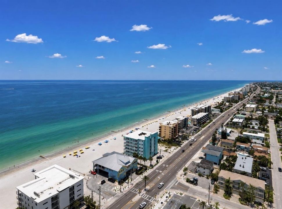 For Sale: $549,900 (2 beds, 2 baths, 1332 Square Feet)