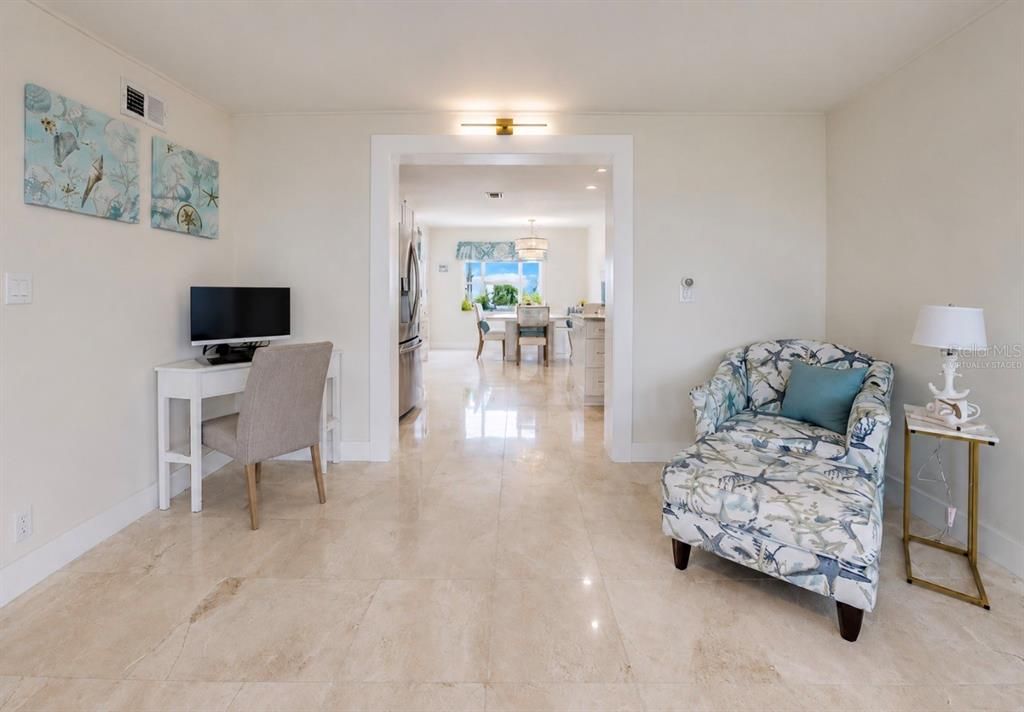 For Sale: $549,900 (2 beds, 2 baths, 1332 Square Feet)
