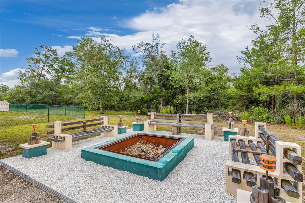 For Sale: $365,000 (4 beds, 2 baths, 2280 Square Feet)