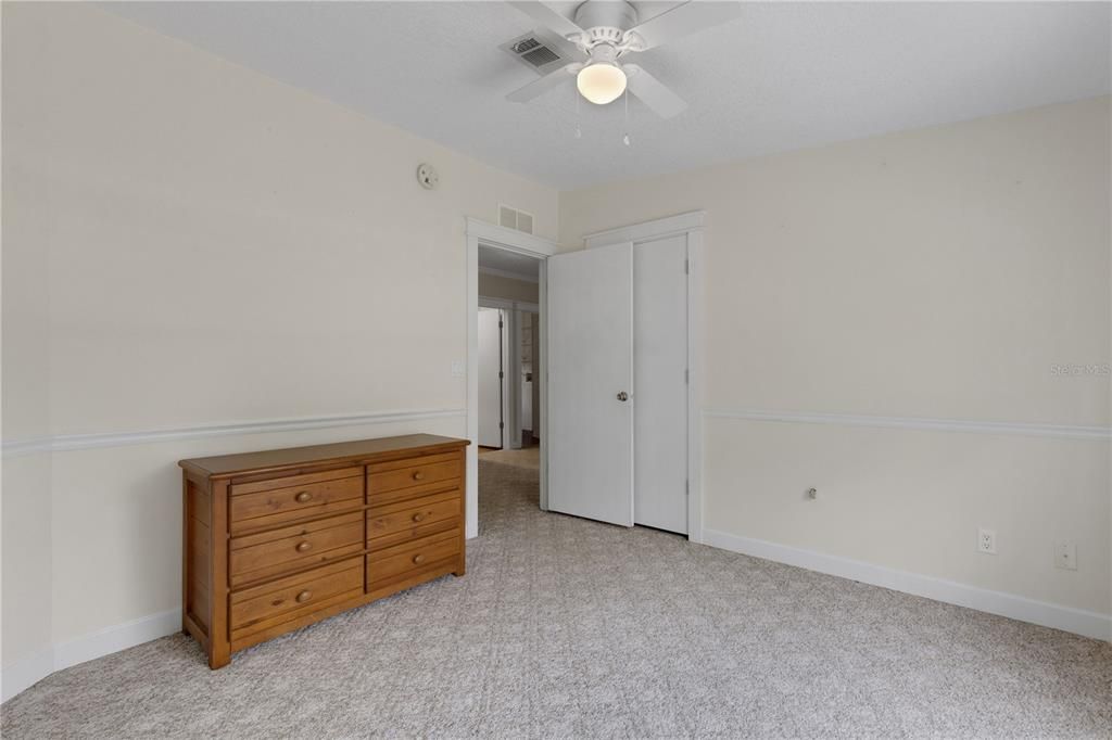 For Sale: $365,000 (4 beds, 2 baths, 2280 Square Feet)