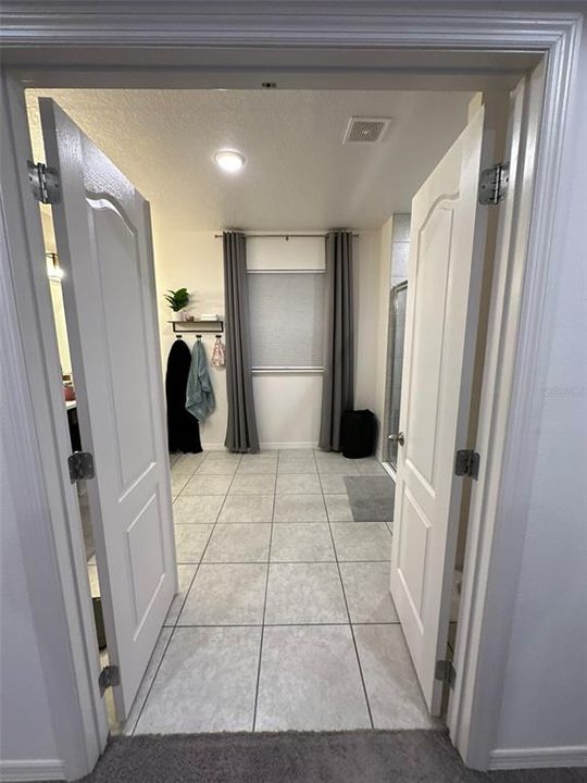 For Sale: $365,000 (3 beds, 2 baths, 1988 Square Feet)
