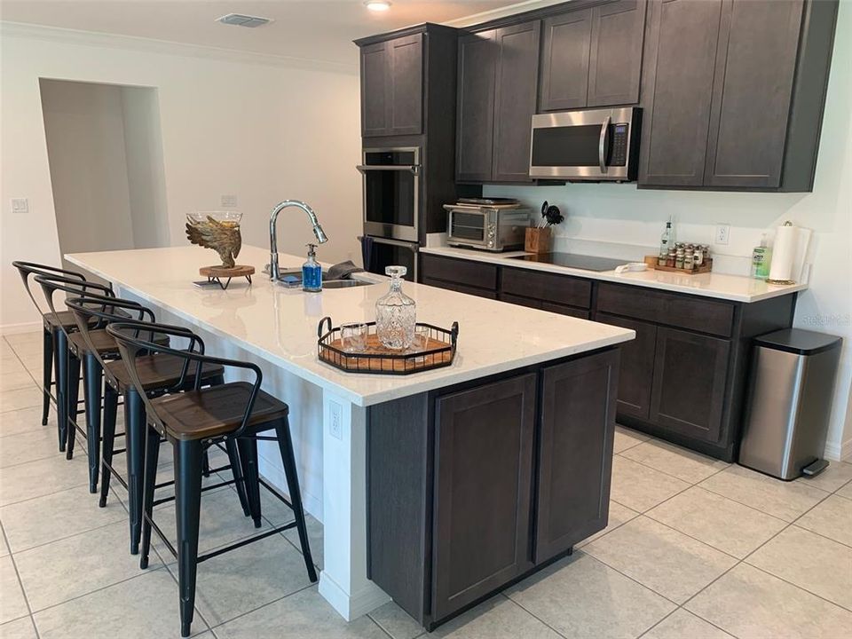 For Sale: $365,000 (3 beds, 2 baths, 1988 Square Feet)