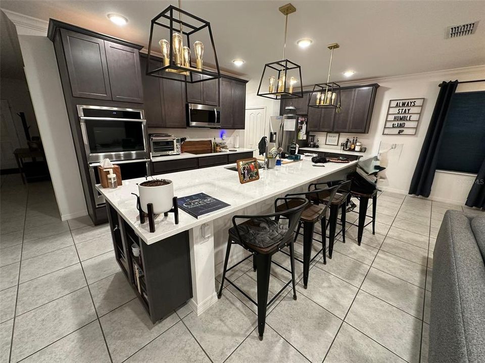 For Sale: $365,000 (3 beds, 2 baths, 1988 Square Feet)